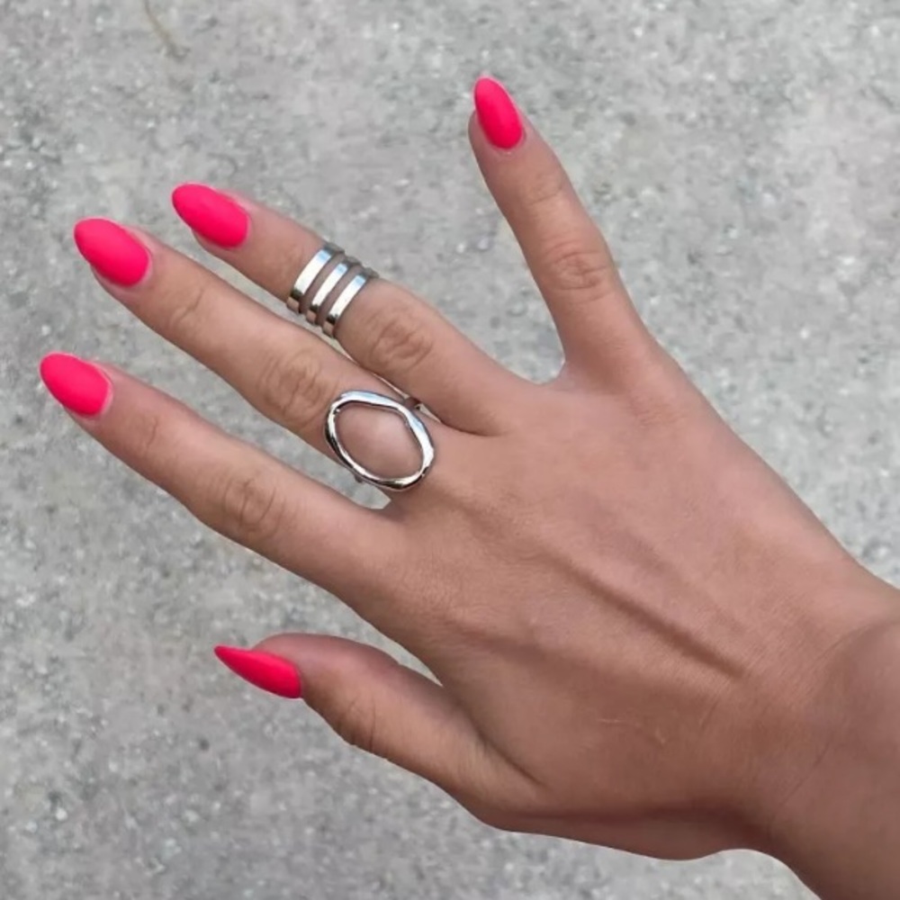 925 Sterling Silver Chunky Irregular Oval Ring - Picture 4 of 6